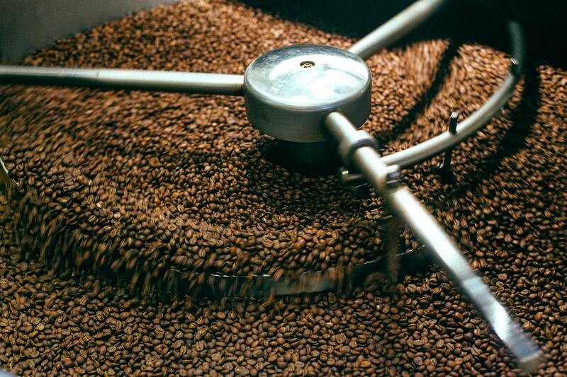 Kávépörkölési Eljárások: Az Aromák és Ízek Mesterei
